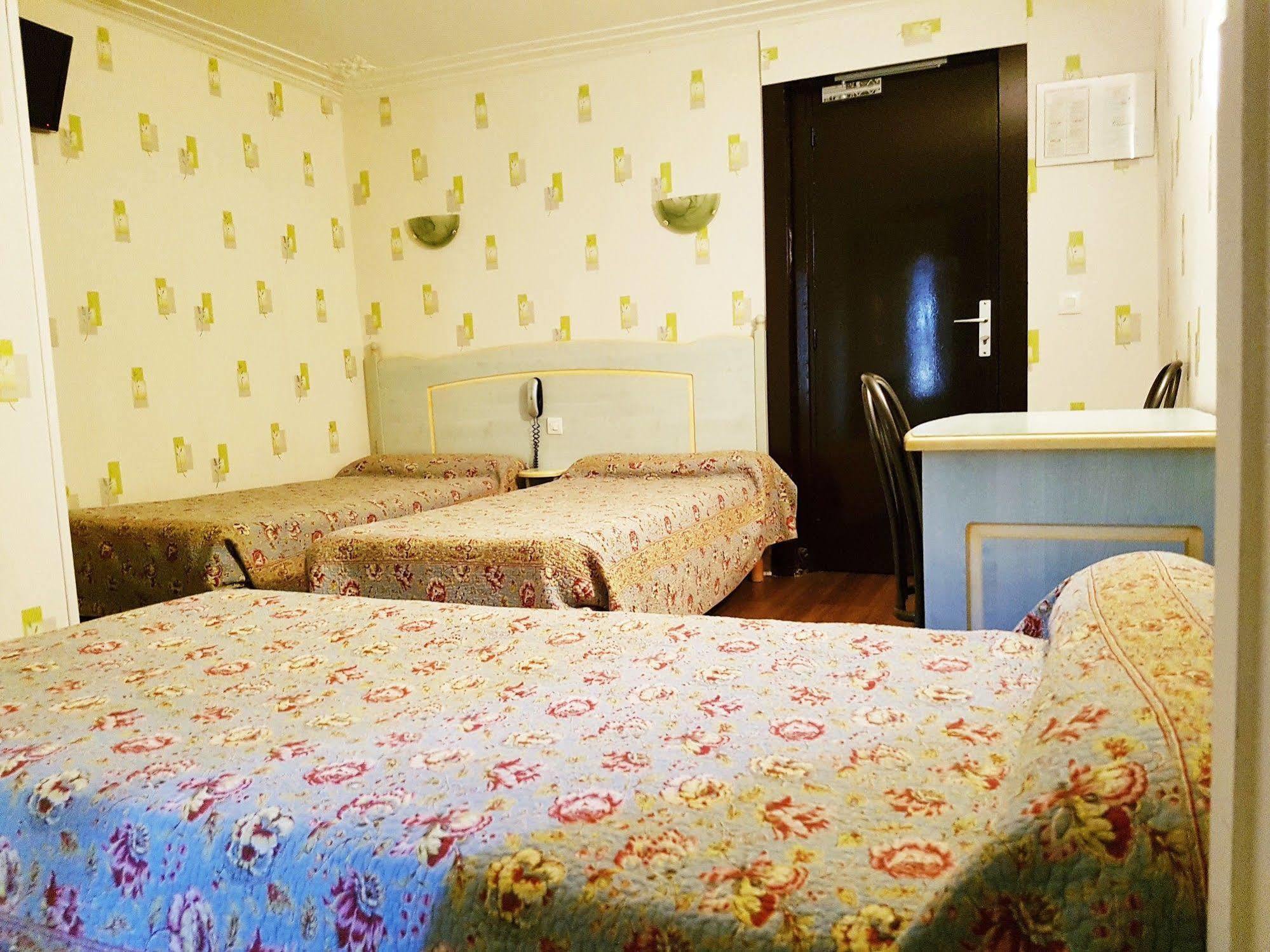 Hotel Ibis Styles Gare De L'est Magenta 3*
