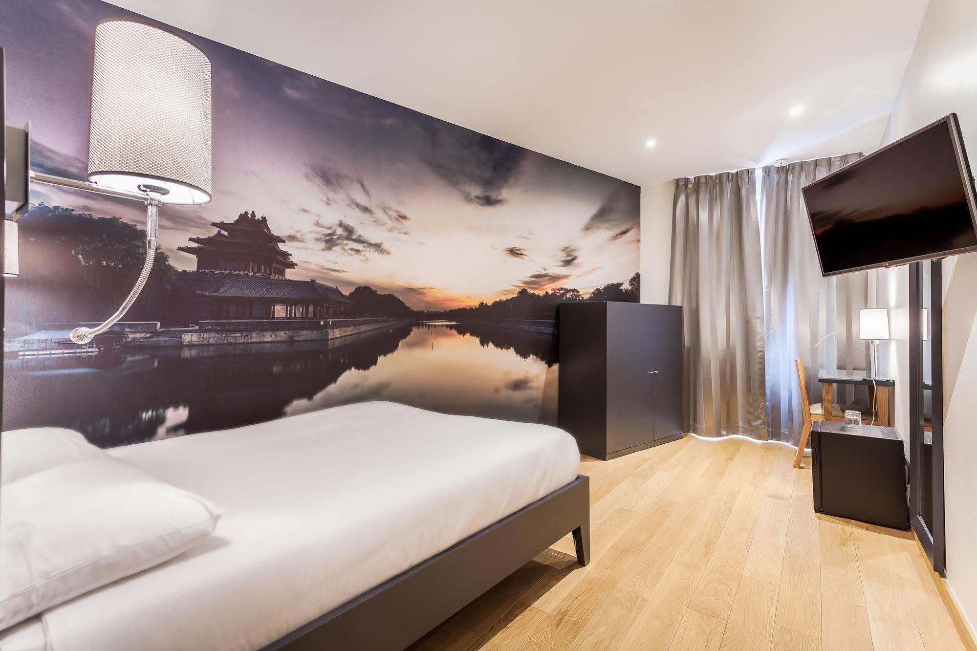Jenner Hotel Paris