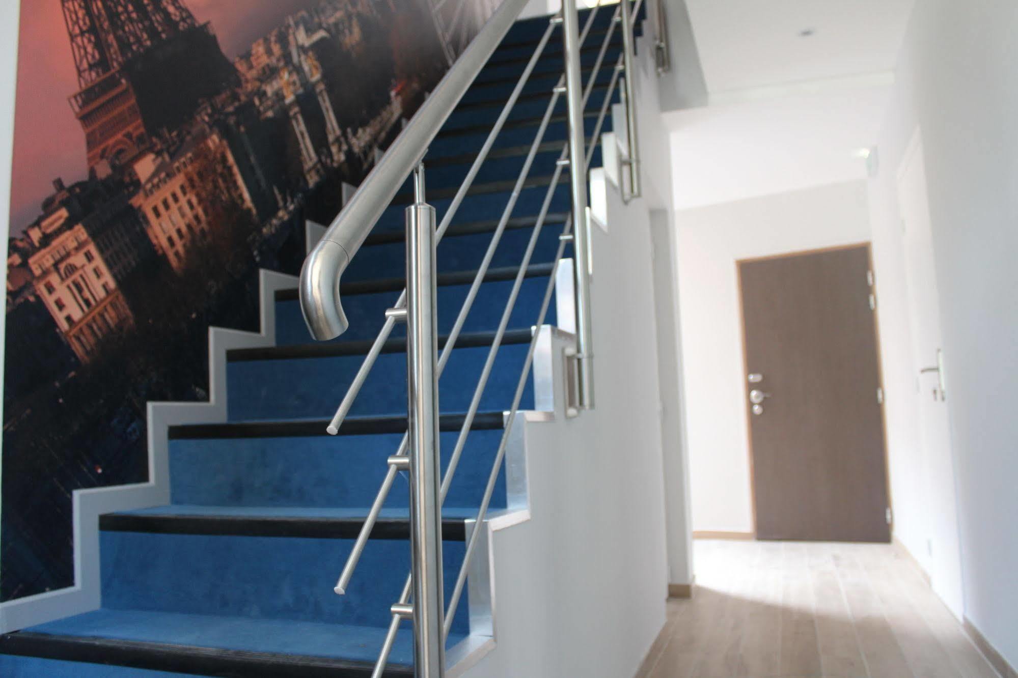 Jenner Hotel 3*