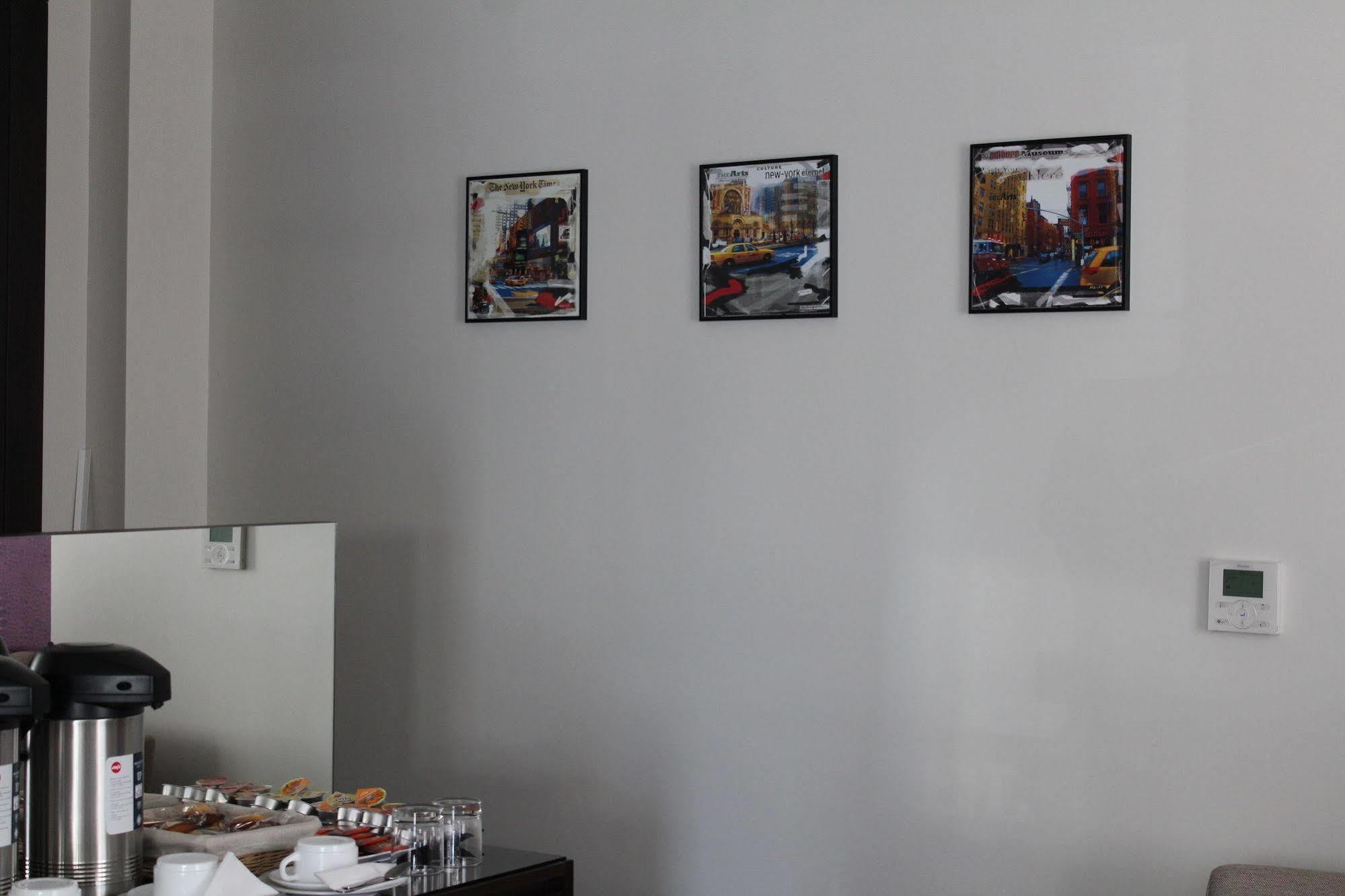 Jenner Hotel 3*