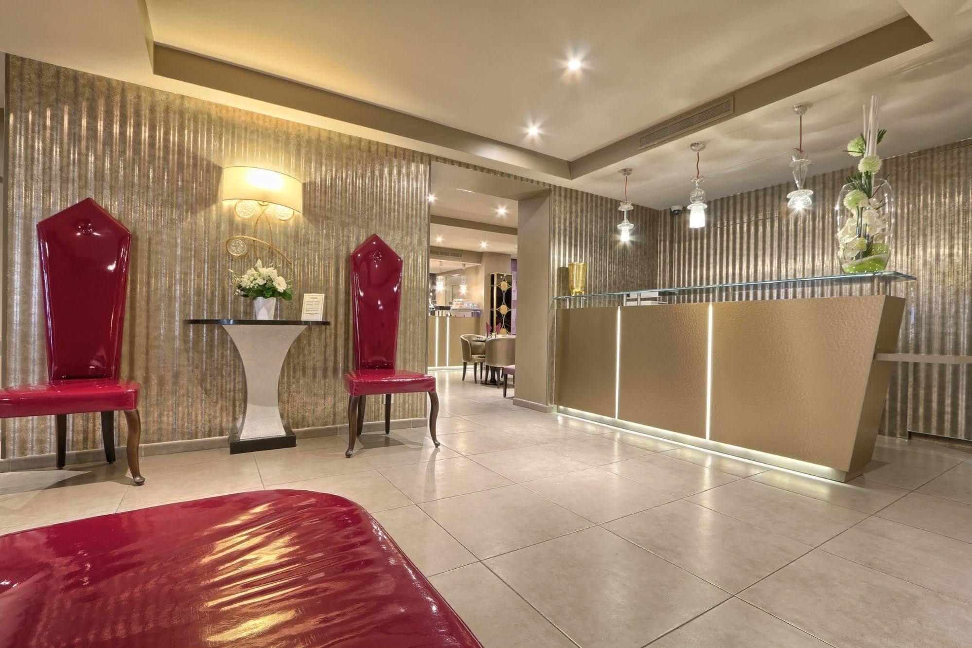 Hotel Mondial 3*