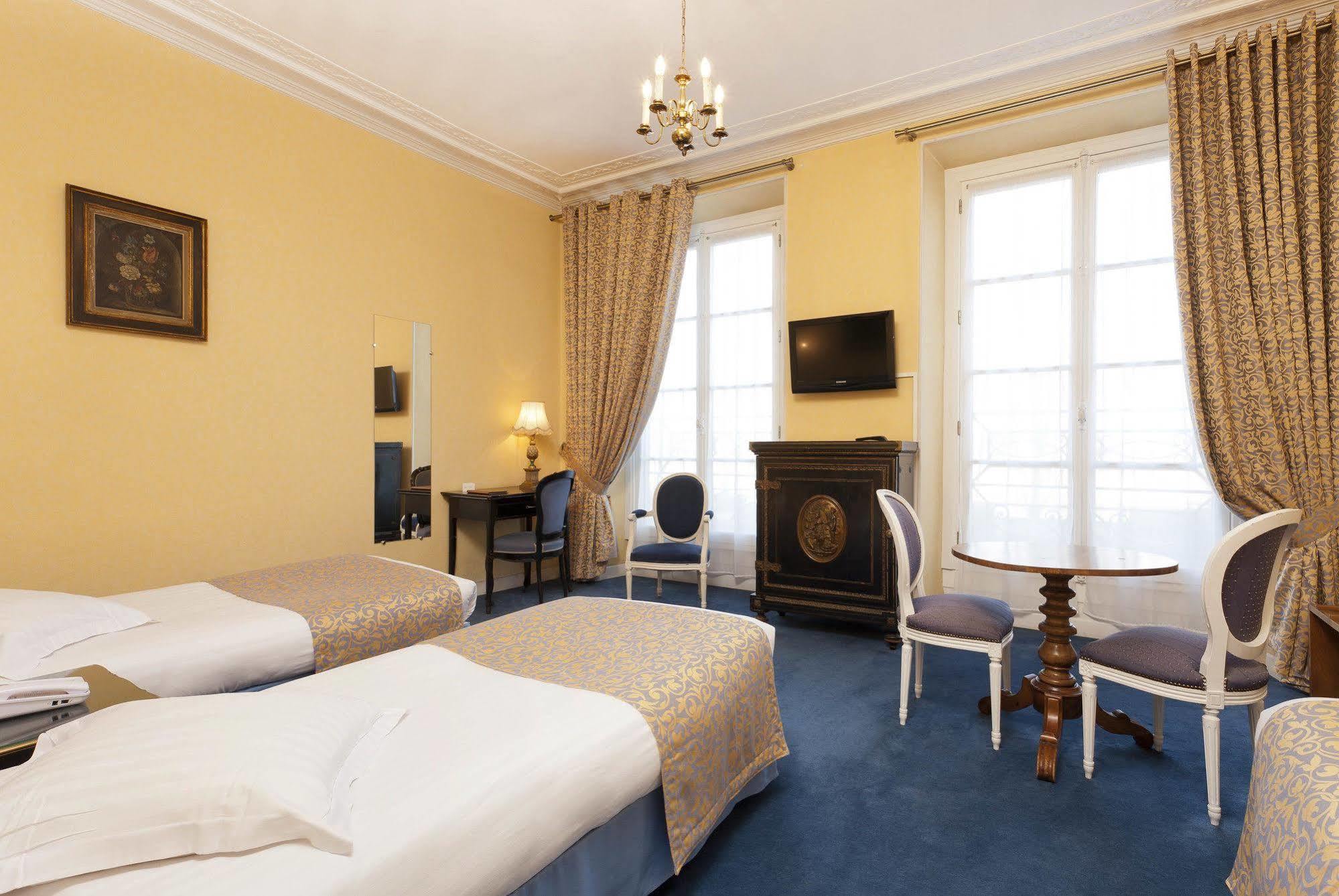 Du Quai Voltaire Hotel Paris