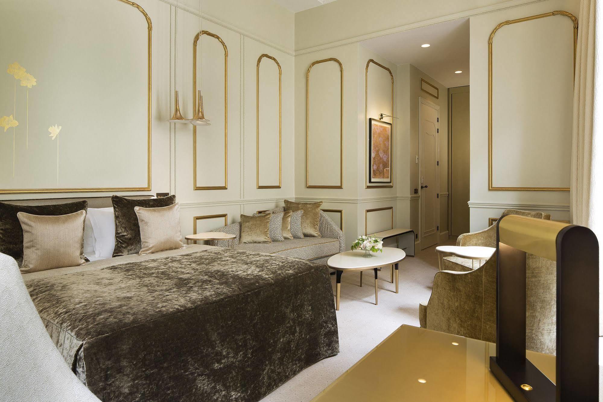 Le Narcisse Blanc Hotel 5*
