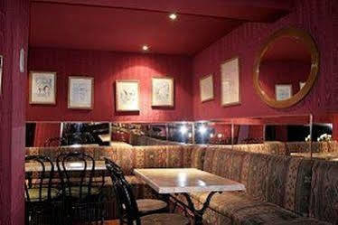 Hotel De Beaune 2*