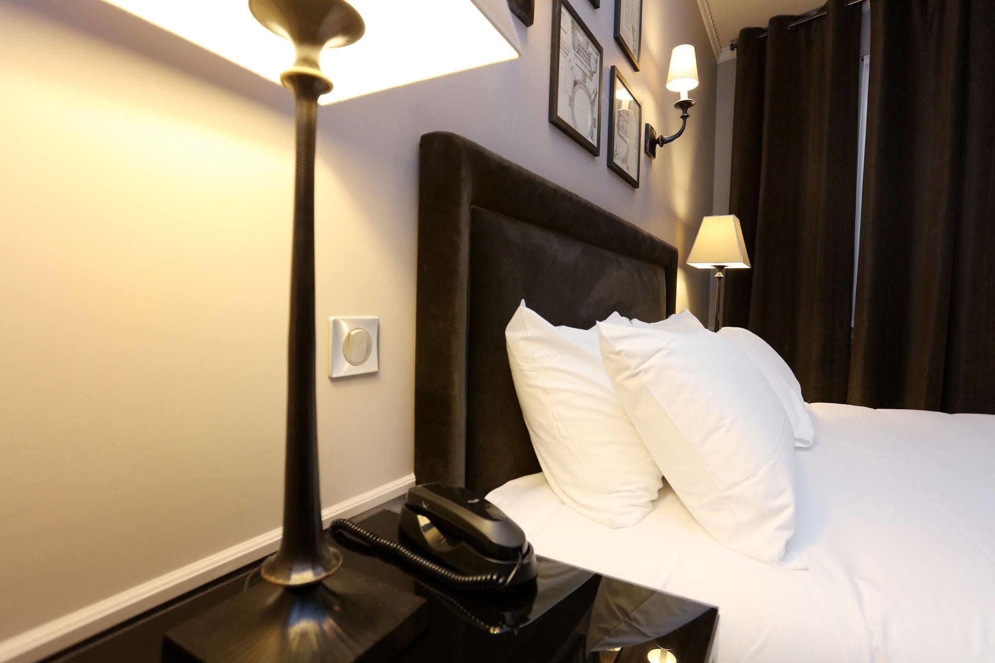 Hotel Saint-Louis Pigalle Hotel