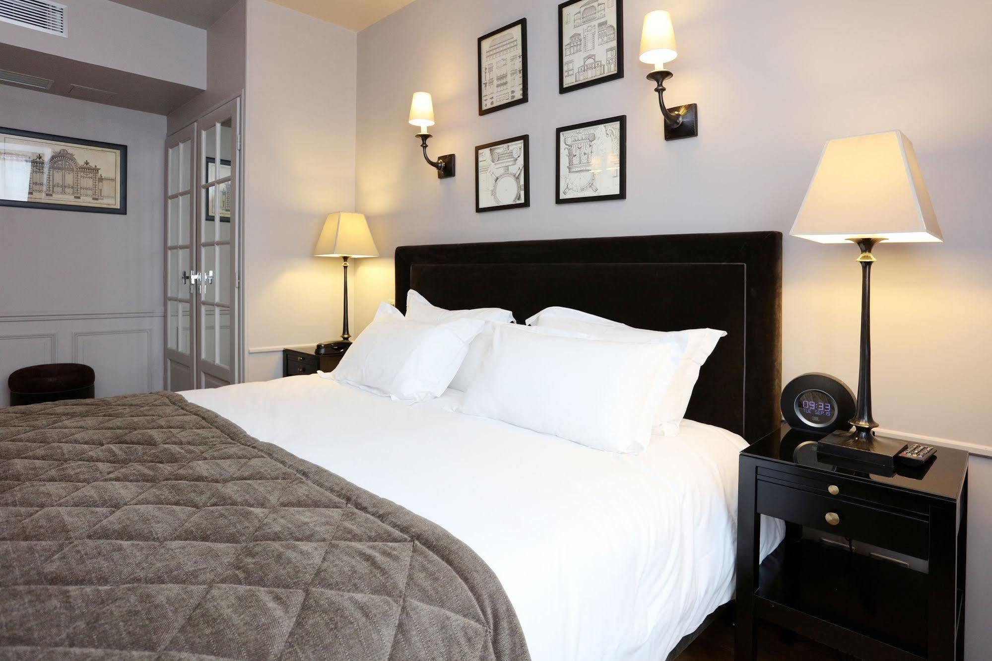 Hotel Saint-Louis Pigalle Hotel