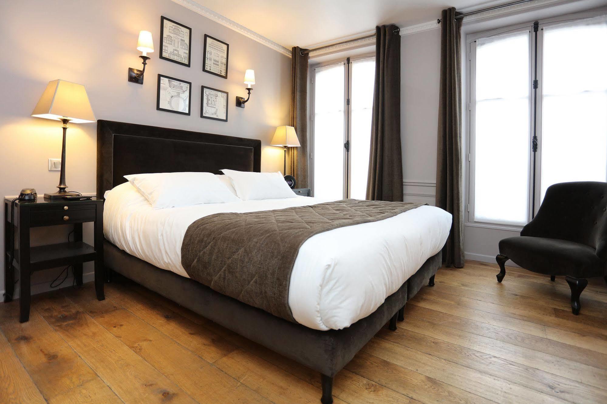 Hotel Saint-louis Pigalle 3*