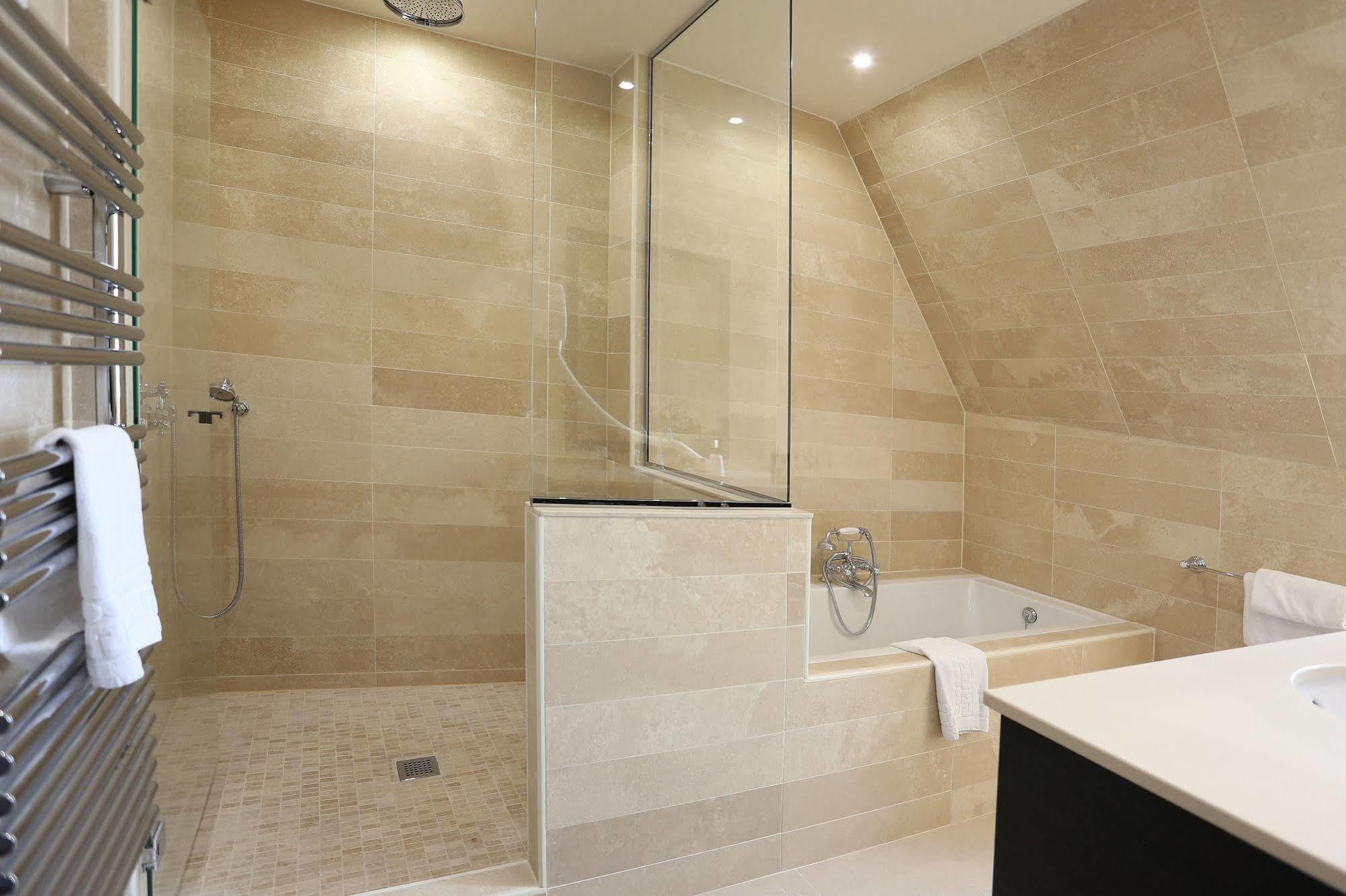 Hotel Saint-Louis Pigalle Hotel
