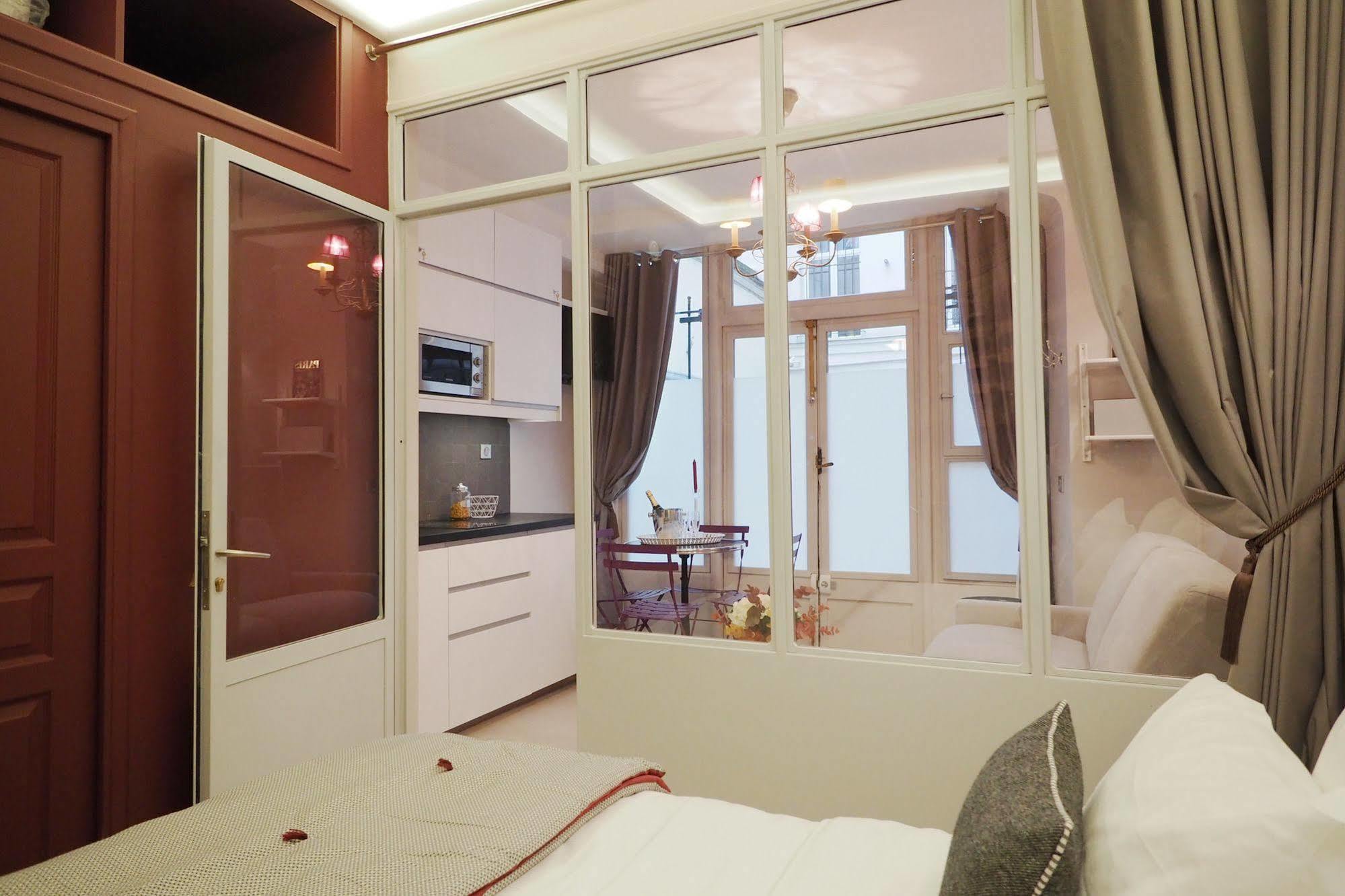 Apartment Palais Royal Chicsuites Paris