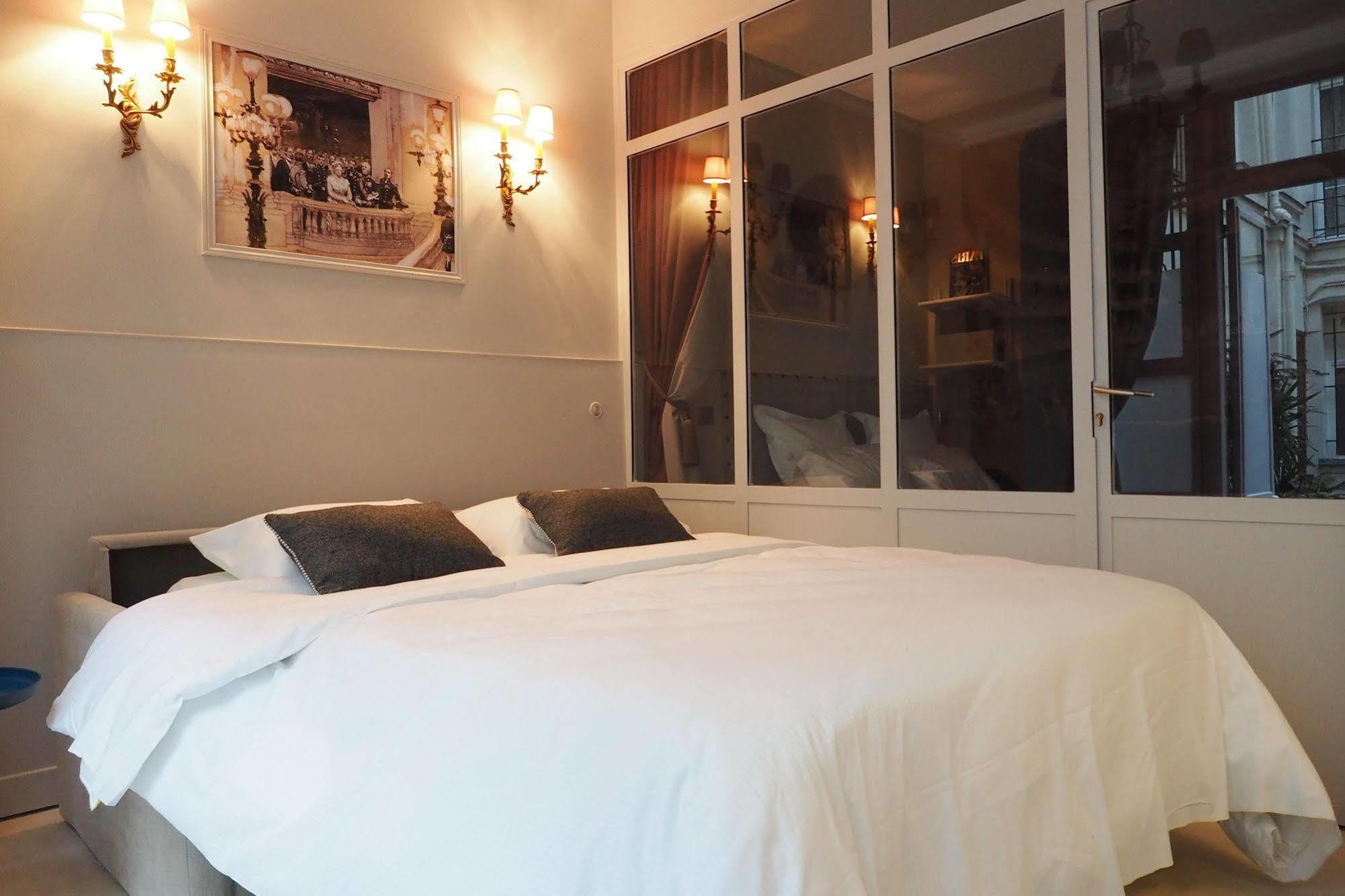 Palais Royal Chicsuites Apartment *
