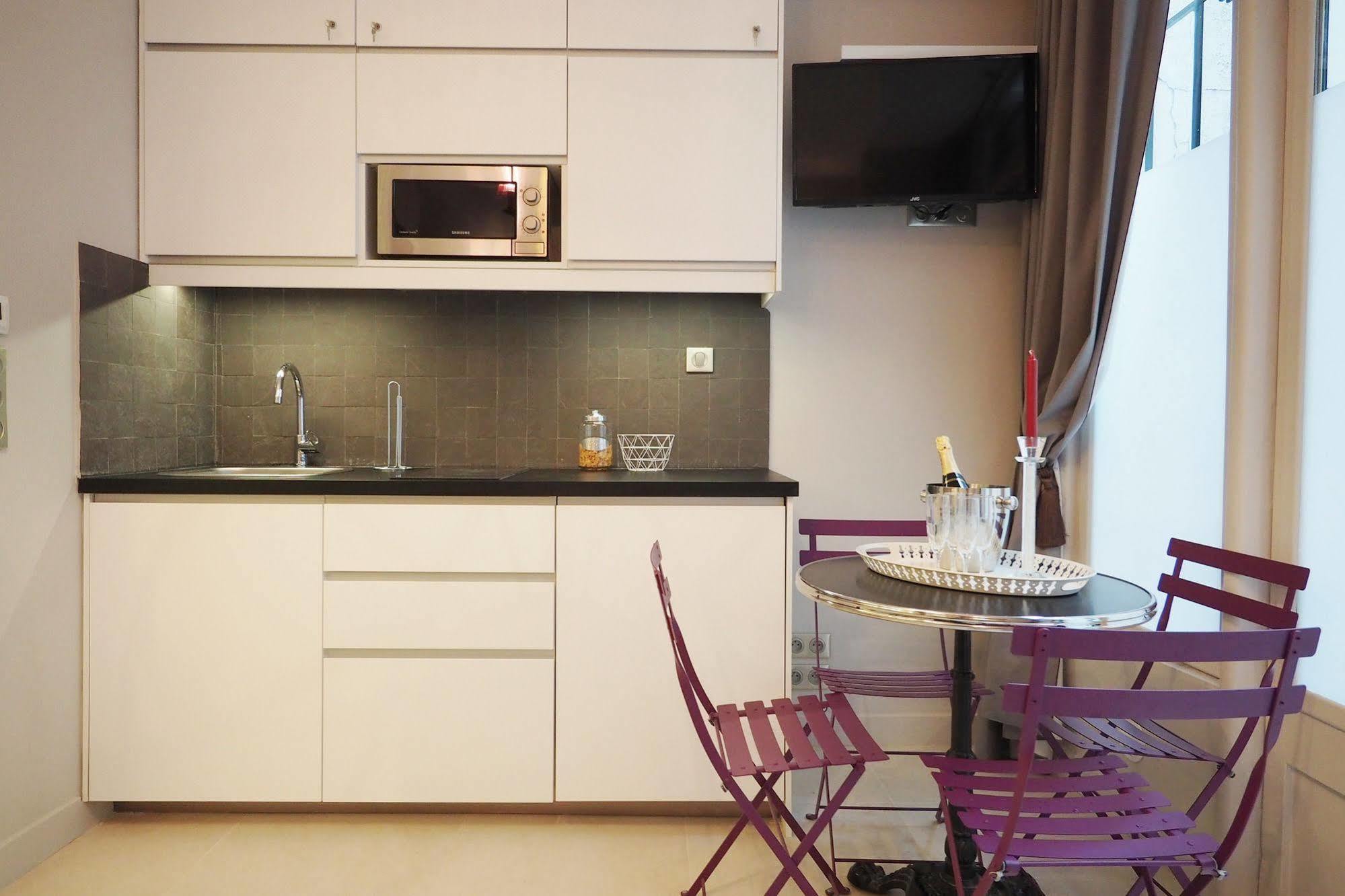 Palais Royal Chicsuites Apartment *