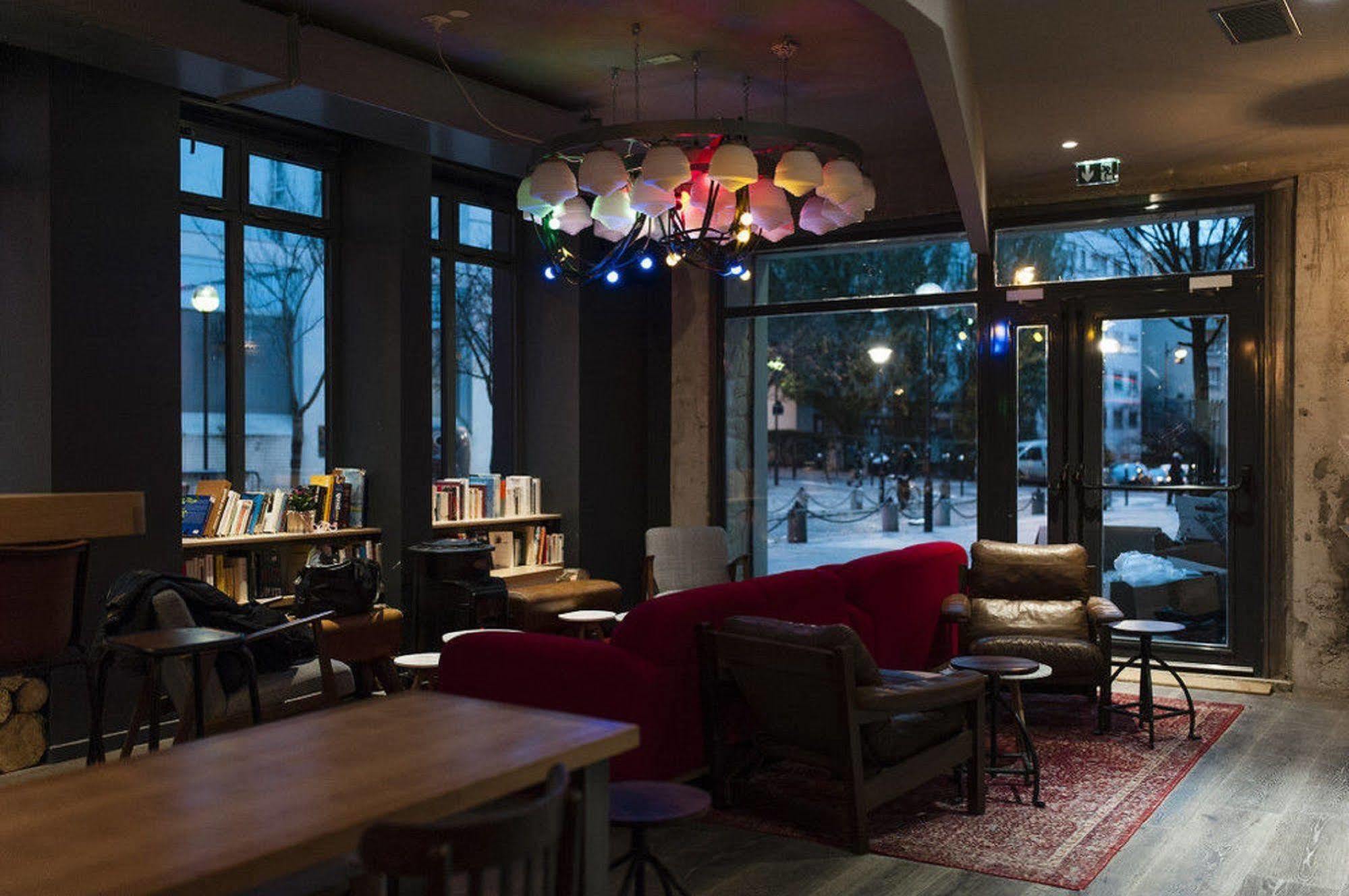 The People - Belleville Iex Les Piaulesi Auberge de jeunesse *