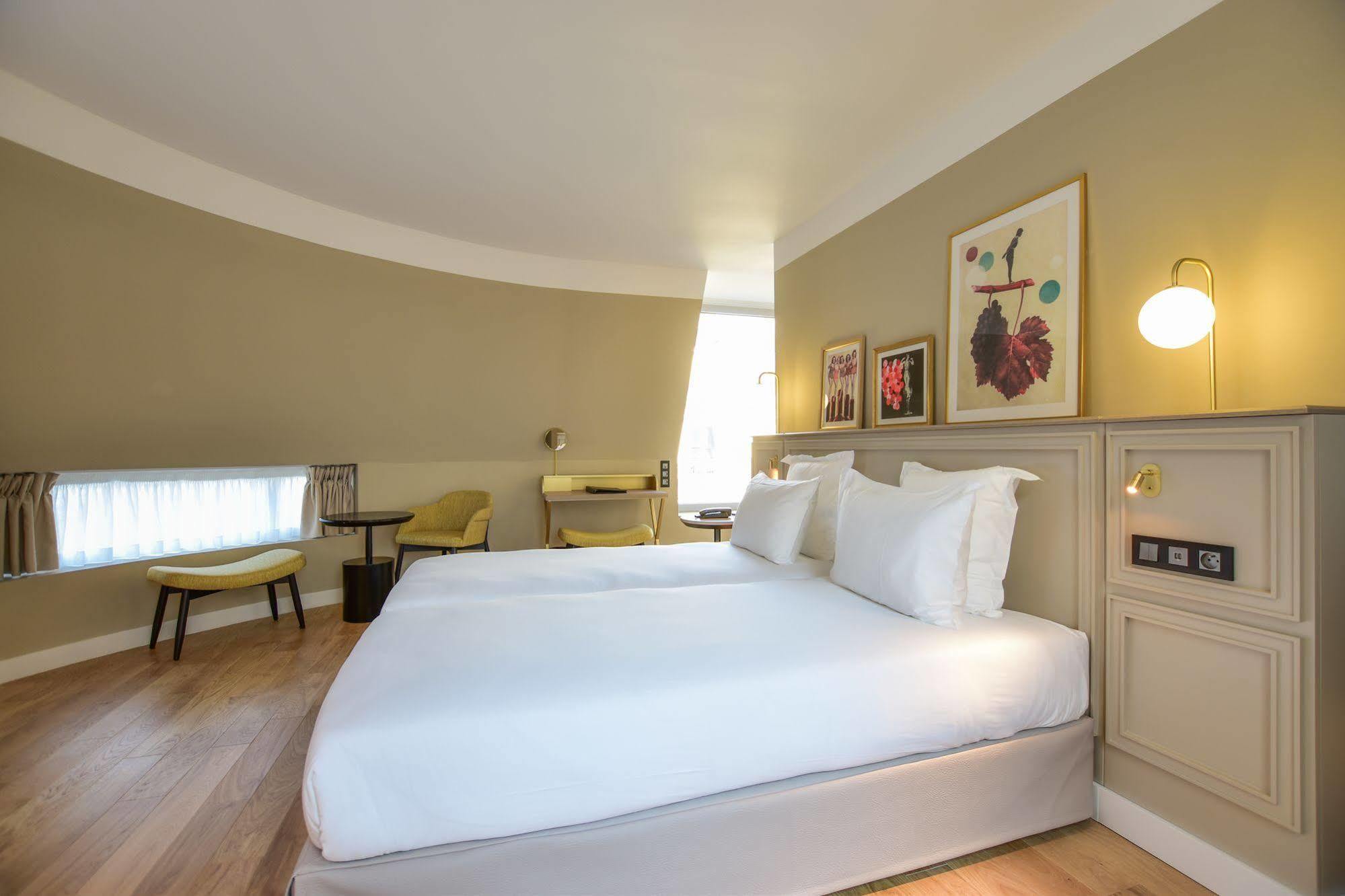 Hotel Le Pierre 4*