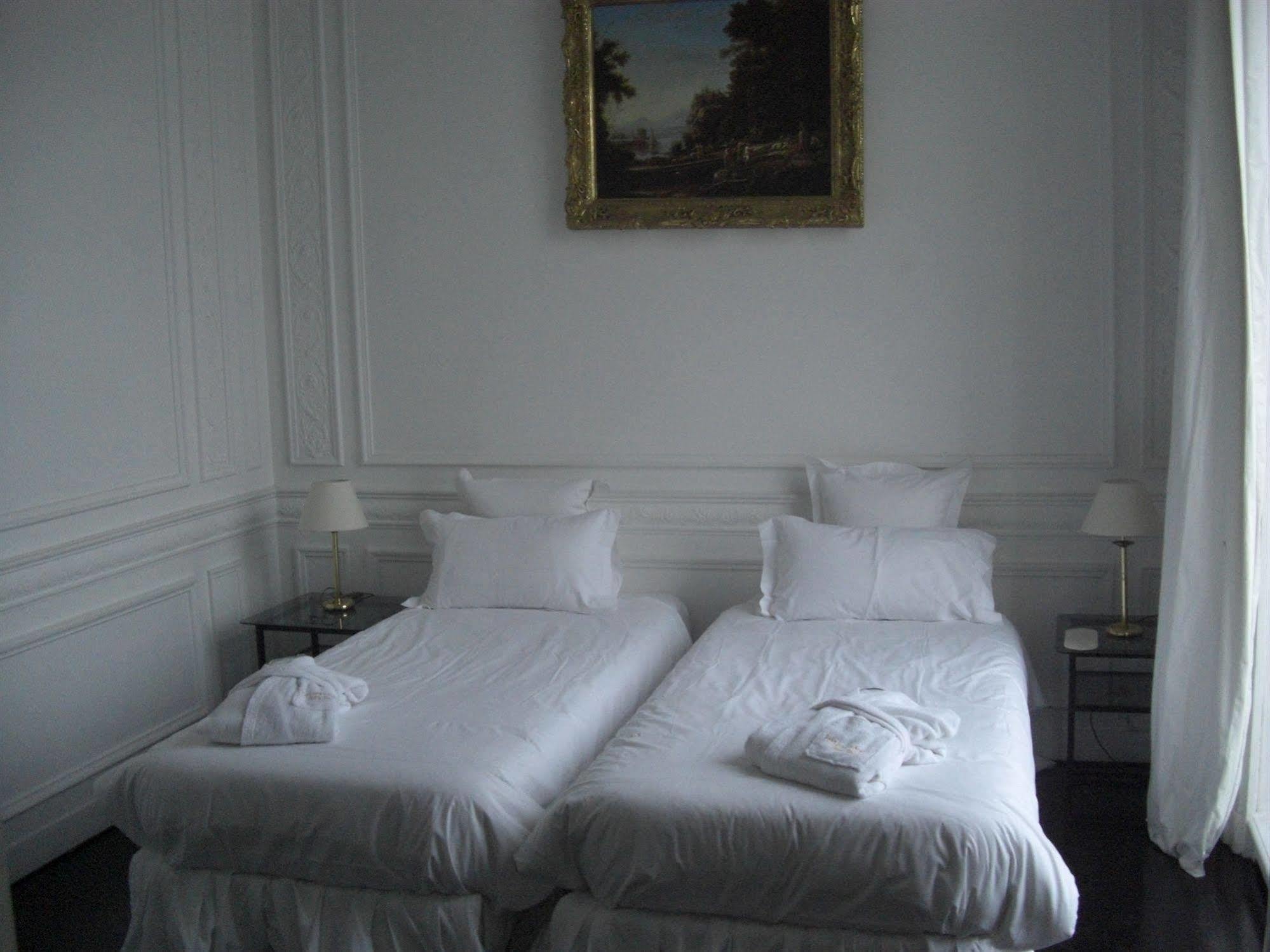 Les Saint James Albany Paris