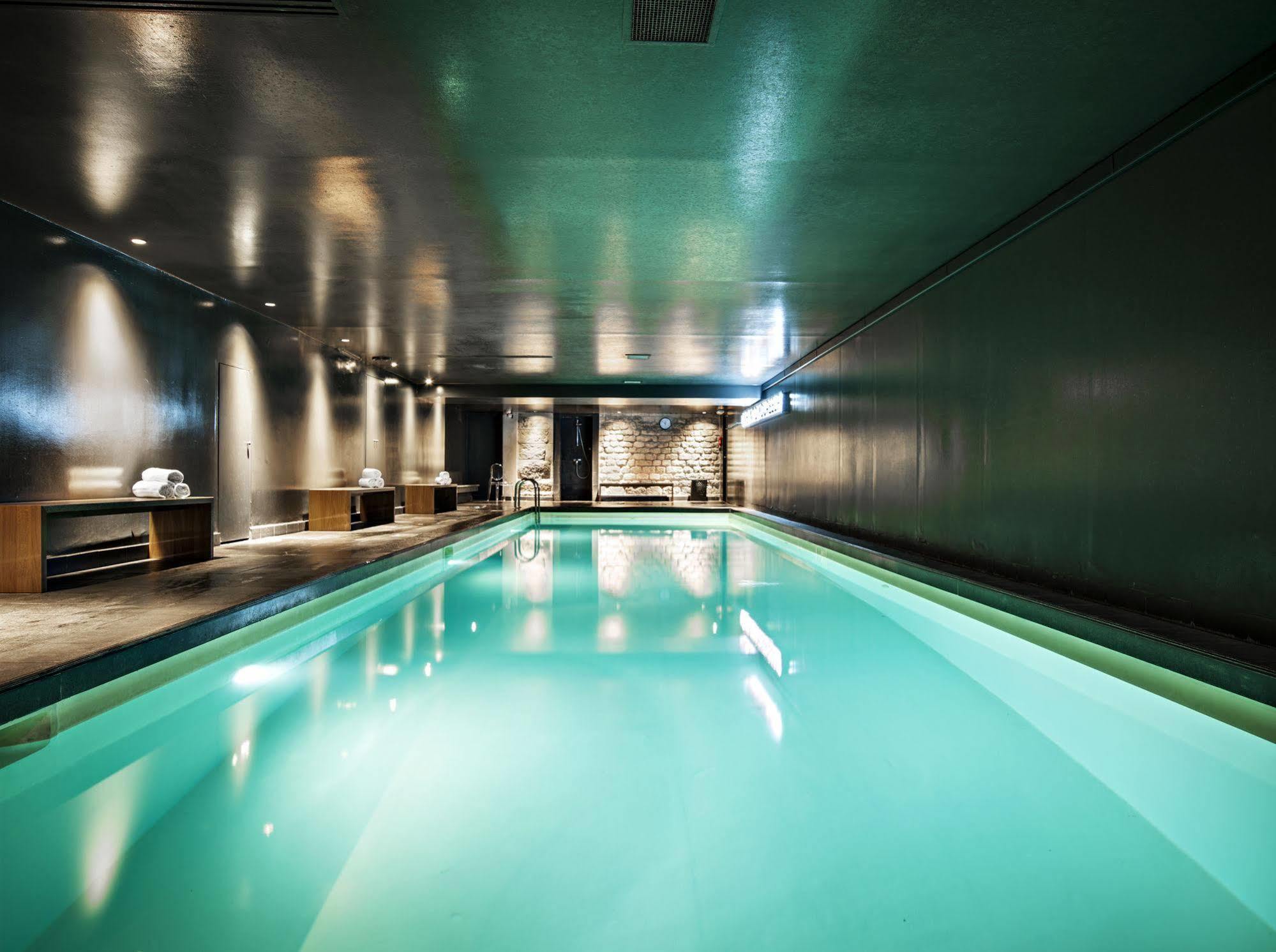 Les Saint James Albany Apartment