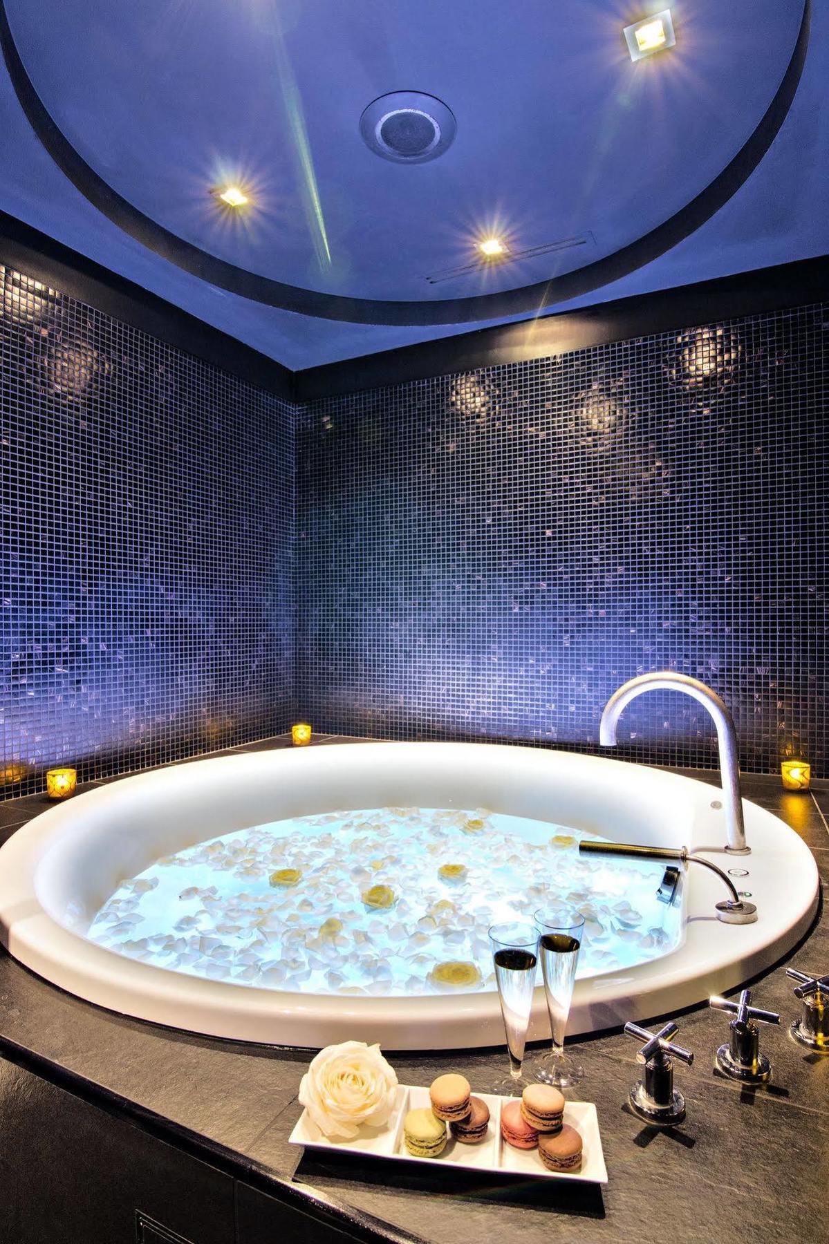 Les Saint James Albany * Paris