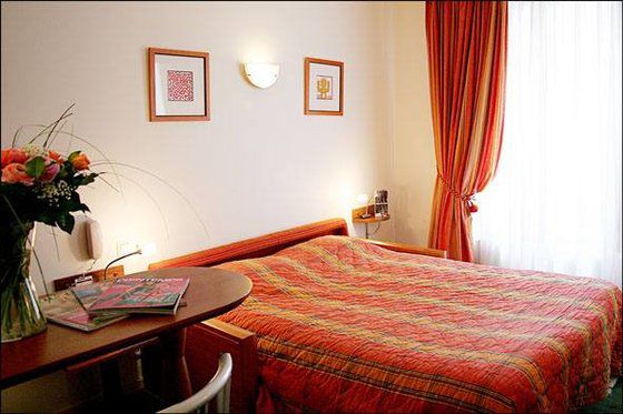 Pavillon Courcelles Parc Monceau Aparthotel 3*