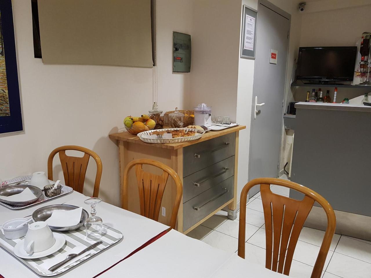 Hotel Le Saint-Hubert - Gare De Lyon Bastille