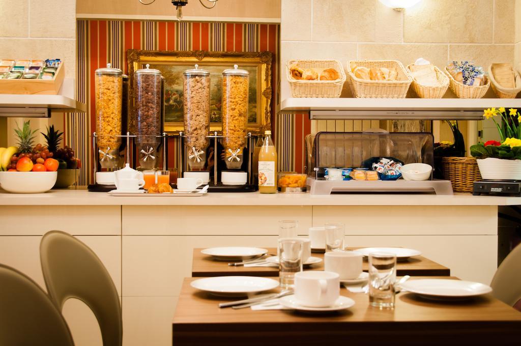 Hotel Eden Montmartre 3*