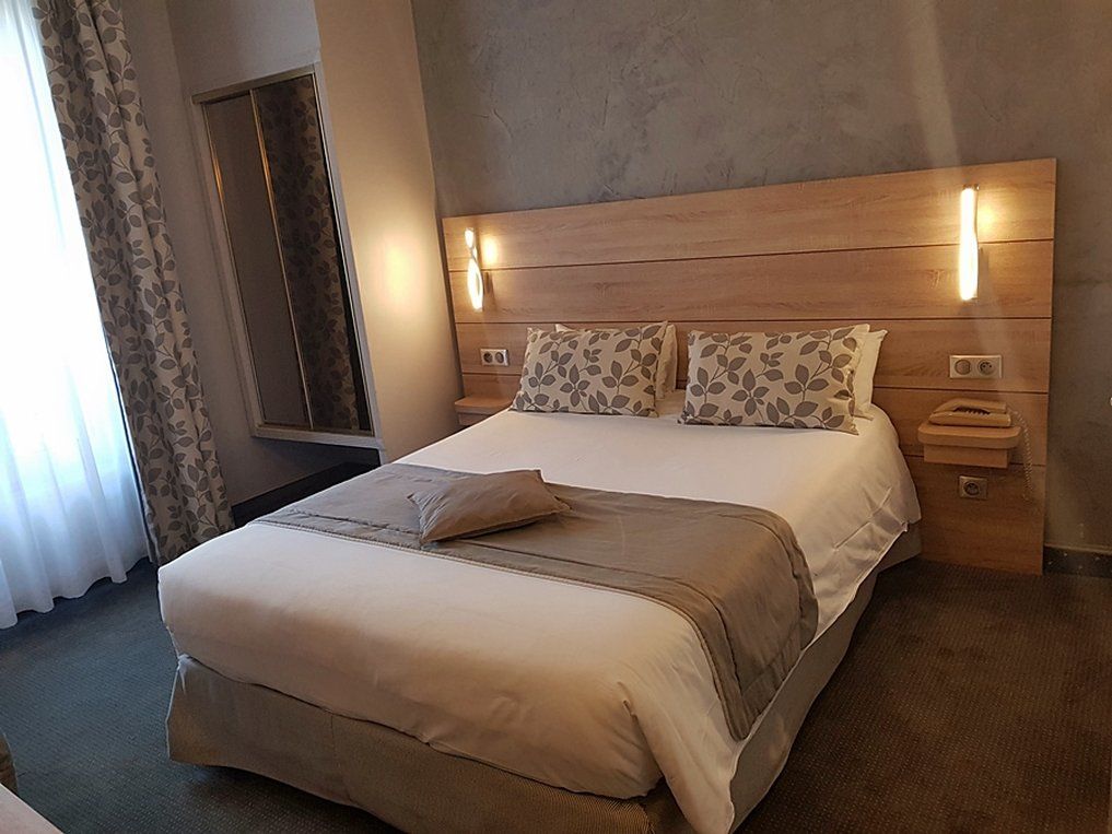 Champerret Elysees Paris