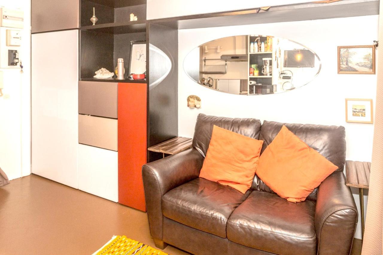 Apartment Rue Veron Paris