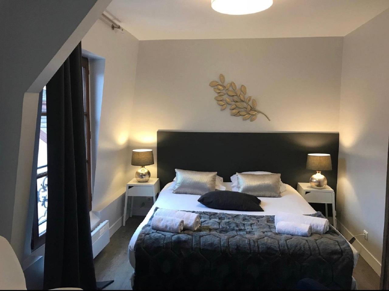 Apartment Coeur De La Bastille Paris