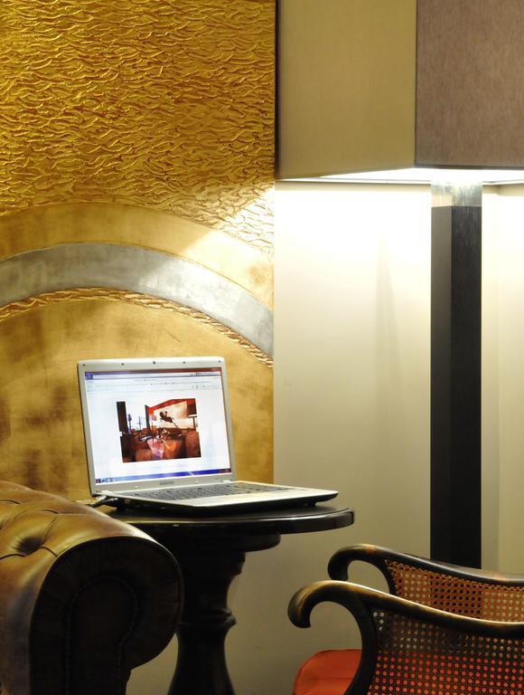 Crystal Hotel Paris