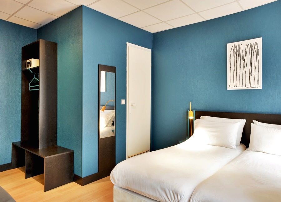 Daval Hotel