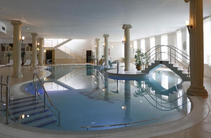 Bristol Republique Hotel Paris