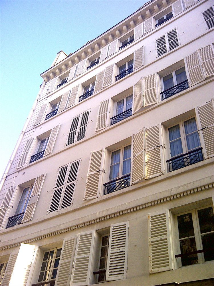 Saint Germain Des Pres Apartment * Paris