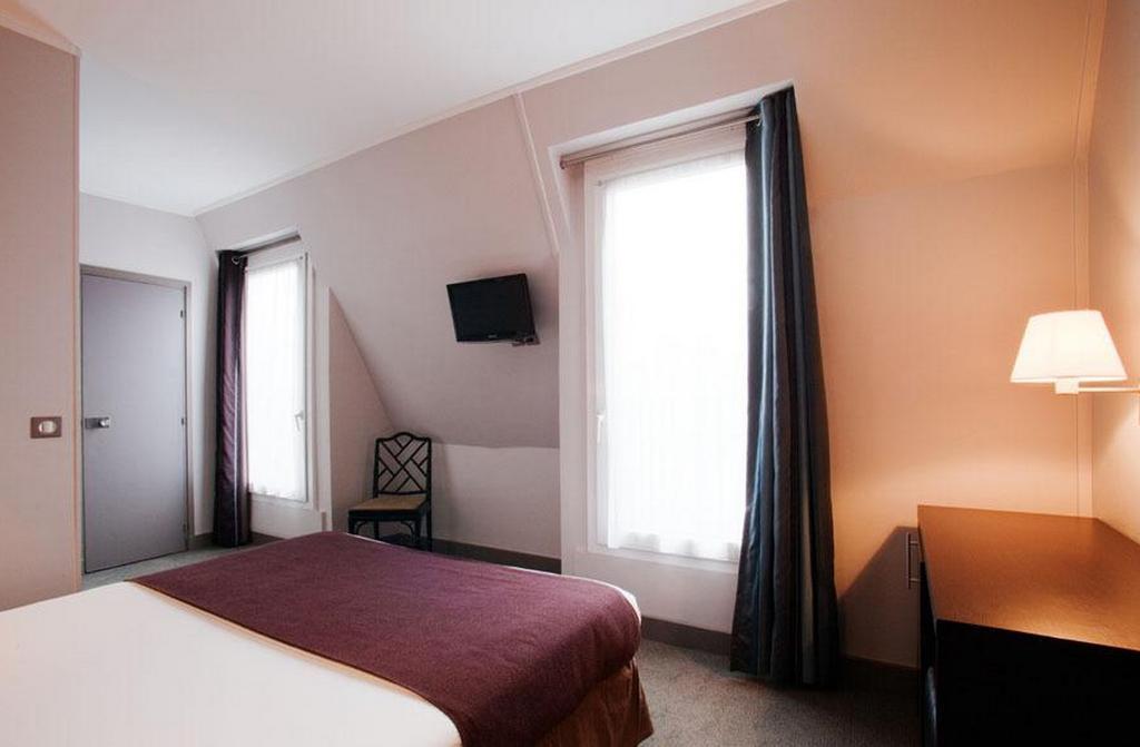 Sophie Germain Hotel 3*