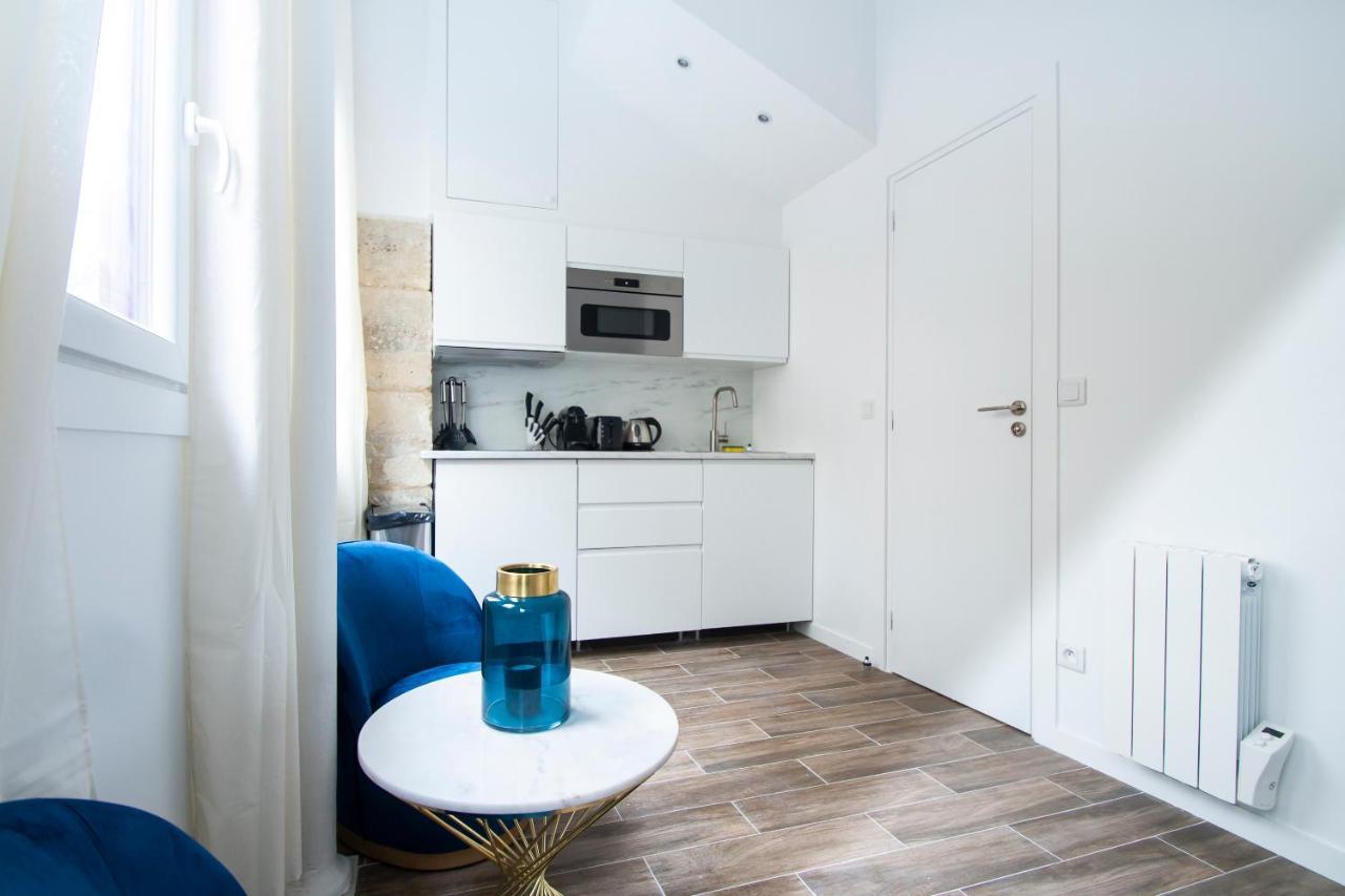 Dreamyflat - Abbesses 2*