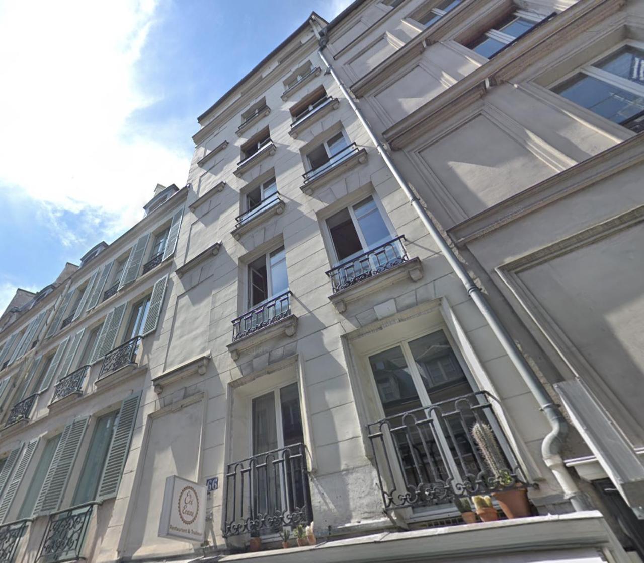 Beautiful Duplex In The Center Of *