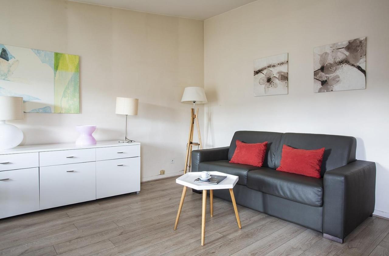 Appartement Place De L'etoile, Wagram
