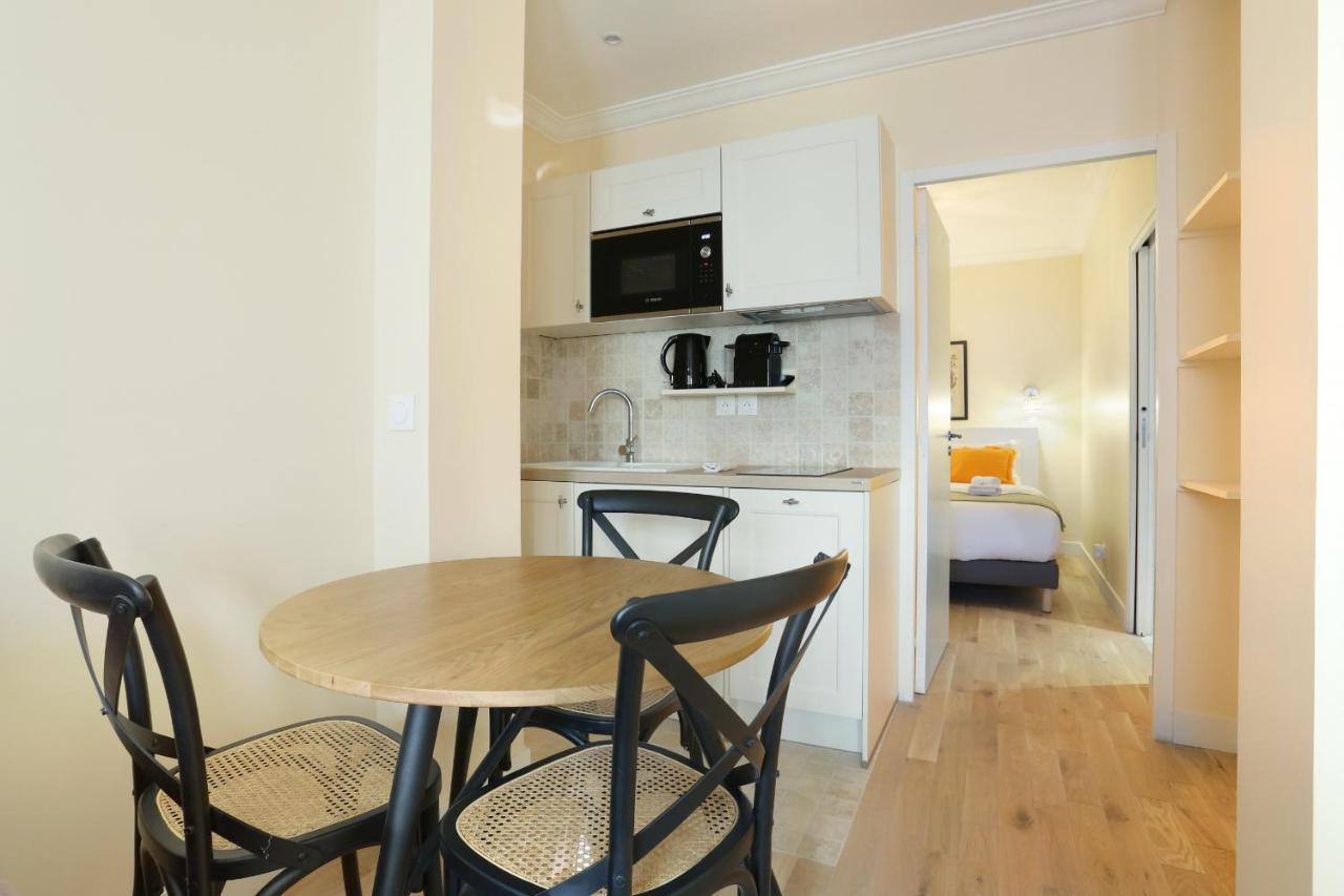 Apartment Grands Boulevards Paris