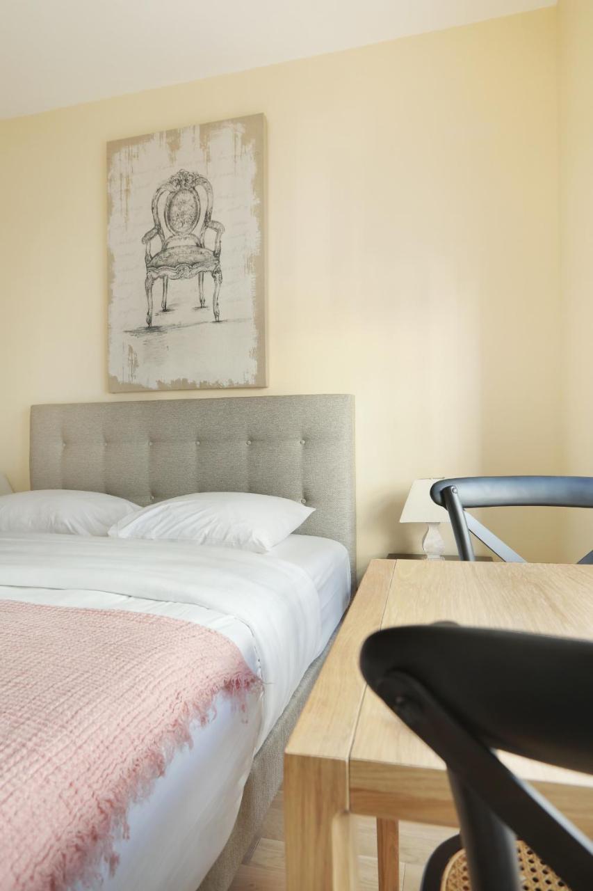 Grands Boulevards Apartment Paris