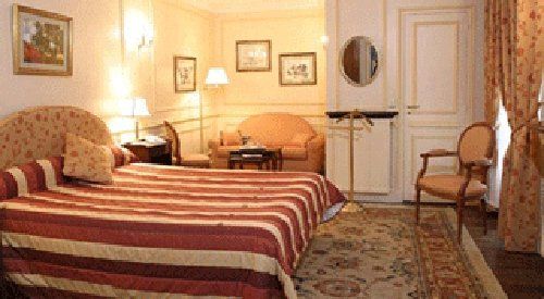 Hotel Du Rond-point Des Champs-elysees - Esprit De France Paris