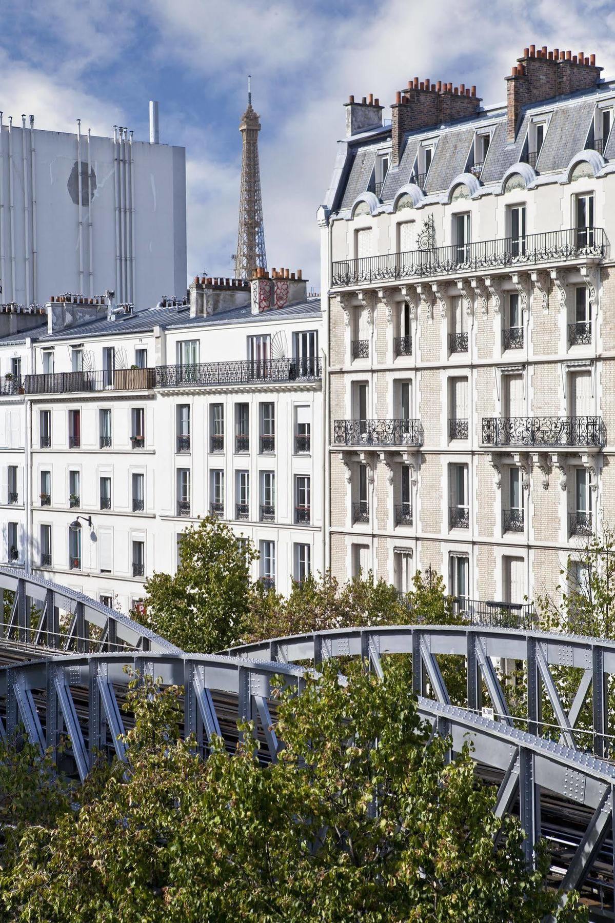 Eiffel Segur 3* Paris