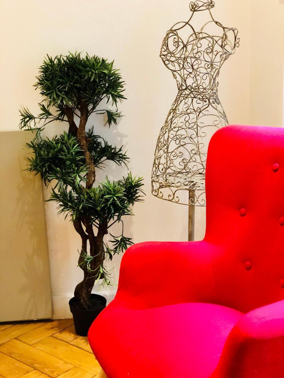 Montaigne - Champs Elysees Luxury&design / 110 M2