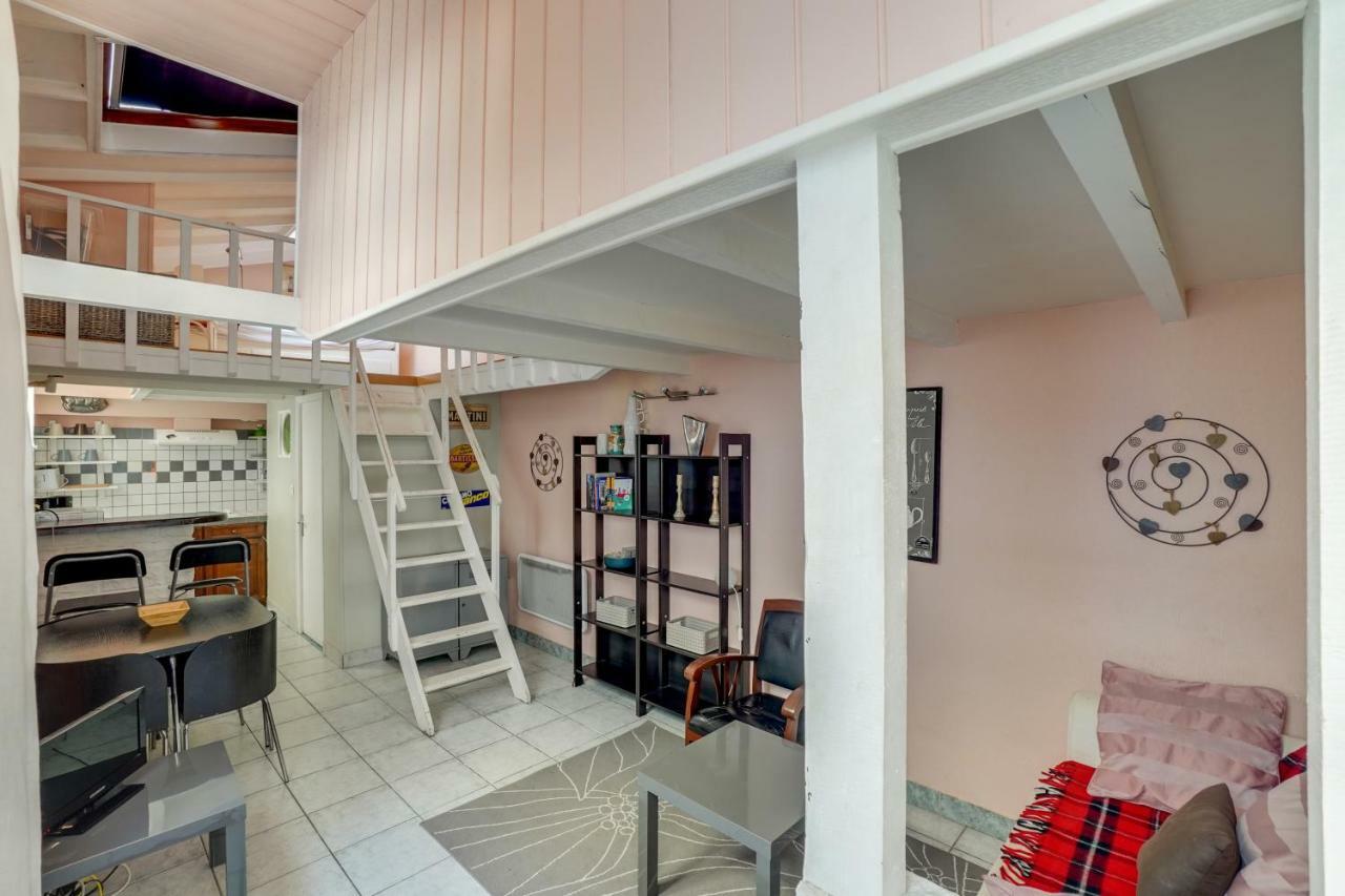 Appartement Id 216 Cosy Duplex Tour Eiffel Area Paris