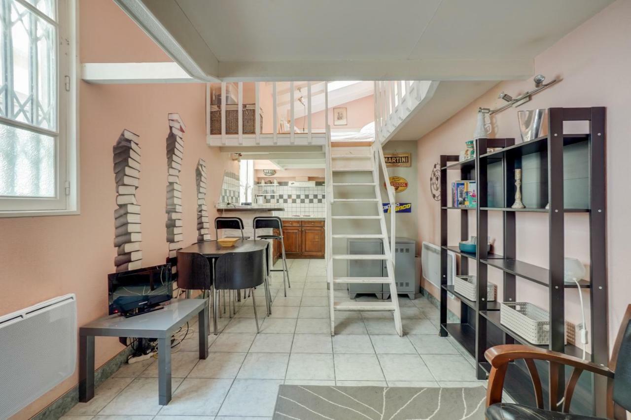 Appartement Id 216 Cosy Duplex Tour Eiffel Area Paris