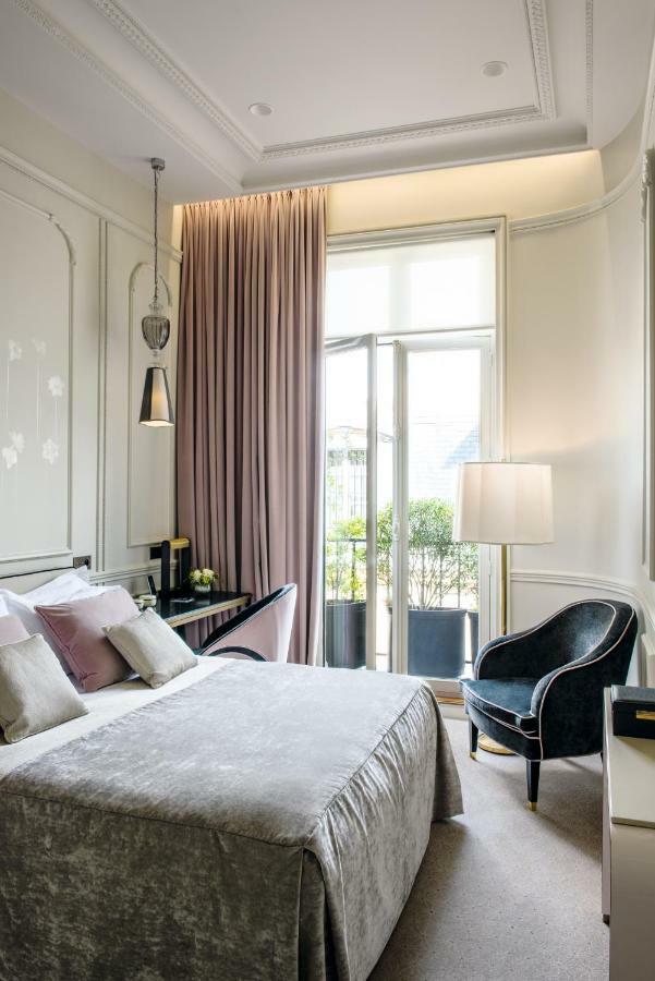 Le Narcisse Blanc Paris