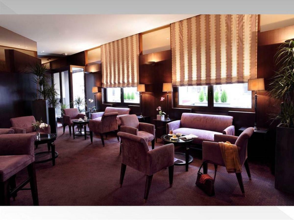 La Du Roy Champs Elysees Hotel Paris