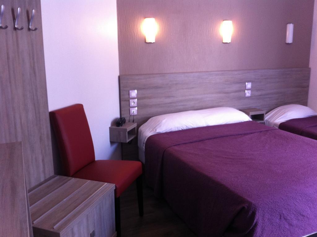 Grand Magenta Hotel