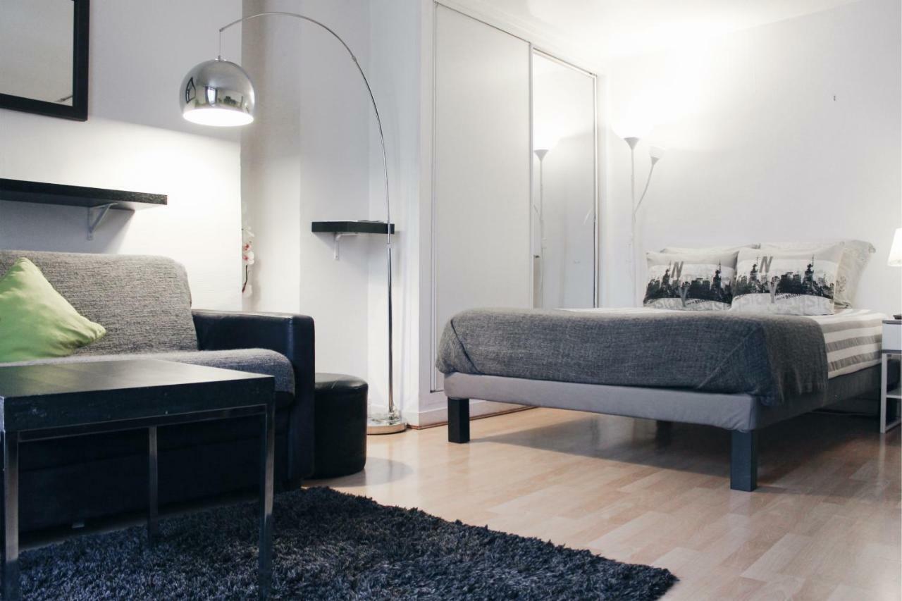 Apartment Lovely Parisian Studio