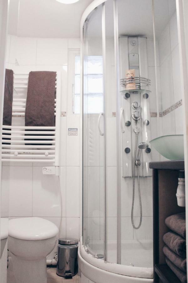 Lovely Parisian Studio Apartment Paris