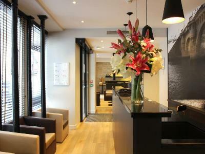 Hotel Western Opéra Drouot 3*