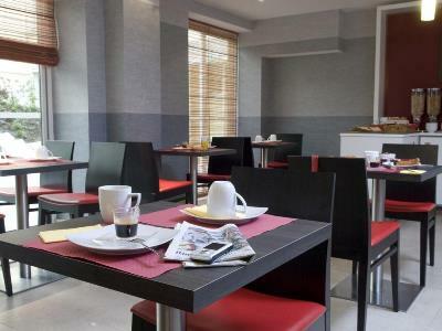 Adagio Opera Aparthotel 4*