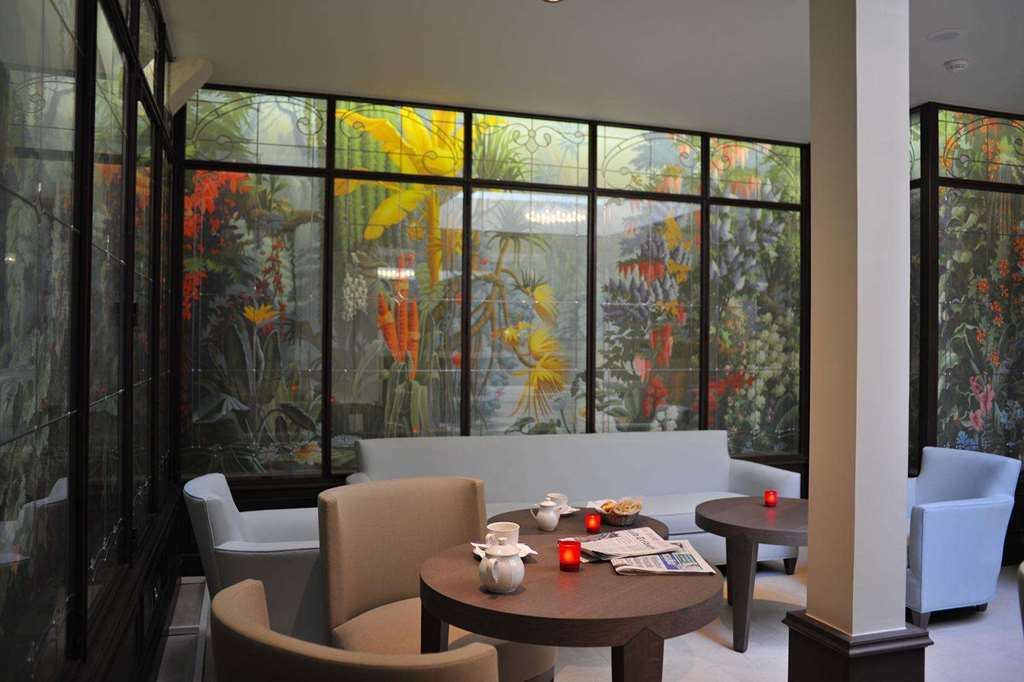 Hotel De L'universite 3*