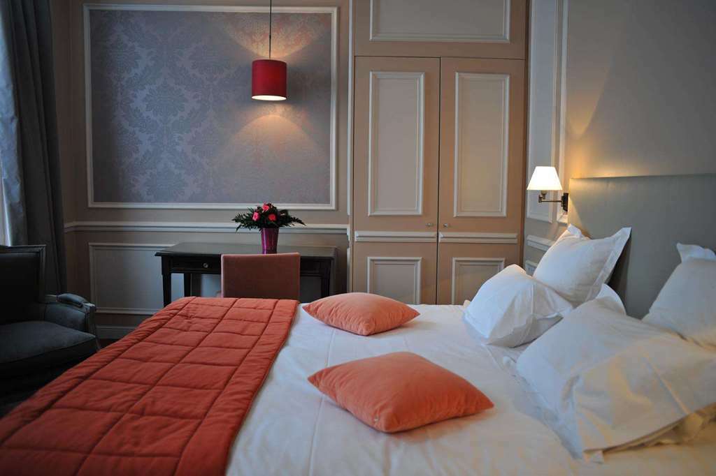 De L'universite Hotel 3*